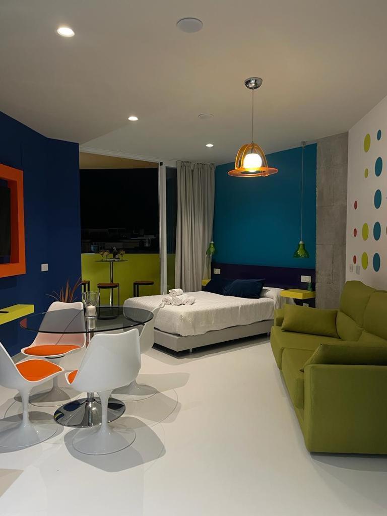 Lahola Glam Suites 토레몰리노스 외부 사진