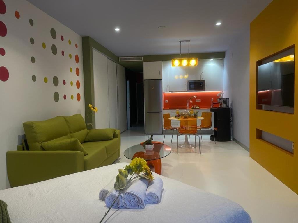 Lahola Glam Suites 토레몰리노스 외부 사진